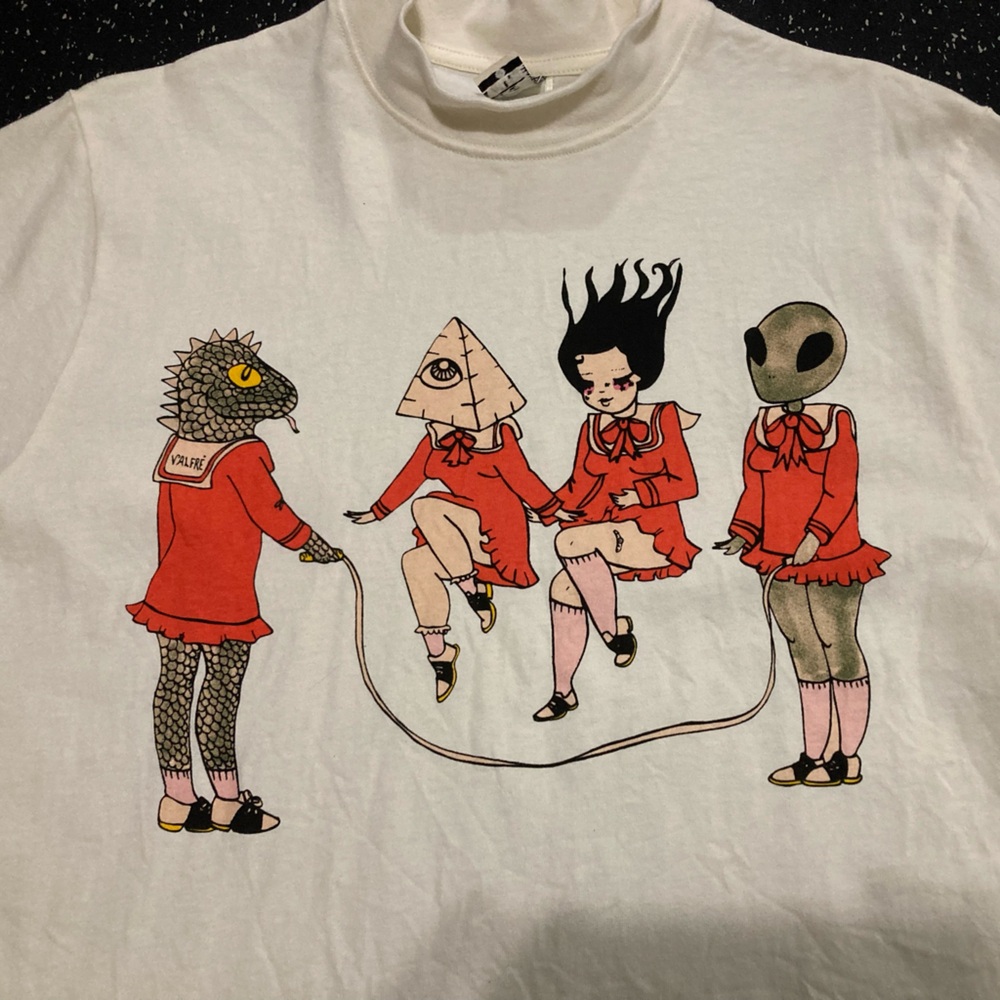 NWOT Valfre Recess Mockneck Oversize Tee size S - Picture 4 of 6